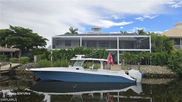 11620 Isle Of Palms DR, Fort Myers Beach, FL 33931