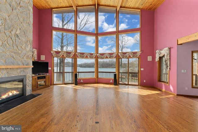 374 SORBIE LN, Mineral, VA 23117