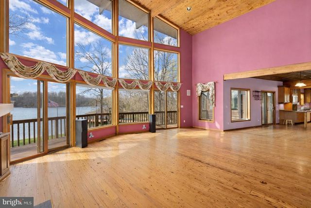 374 SORBIE LN, Mineral, VA 23117