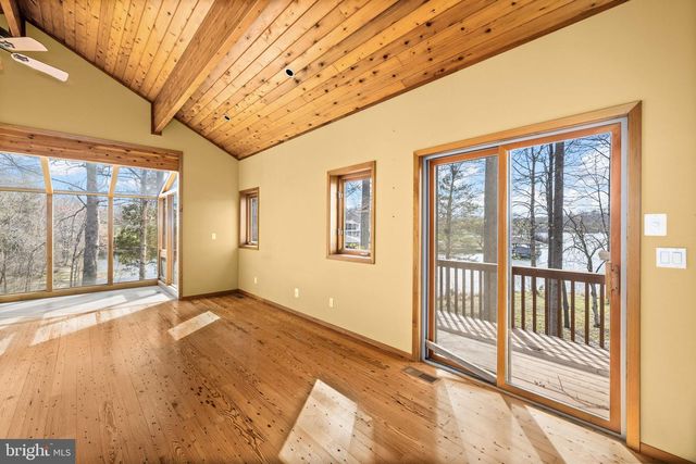 374 SORBIE LN, Mineral, VA 23117