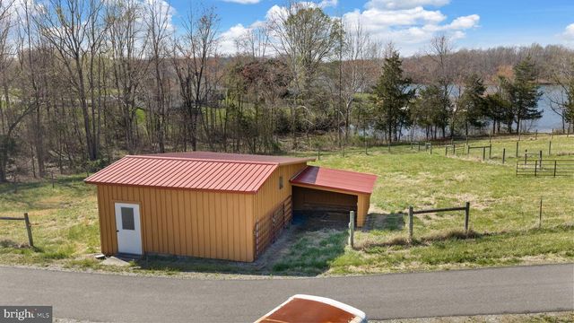 374 SORBIE LN, Mineral, VA 23117