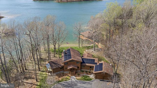 374 SORBIE LN, Mineral, VA 23117