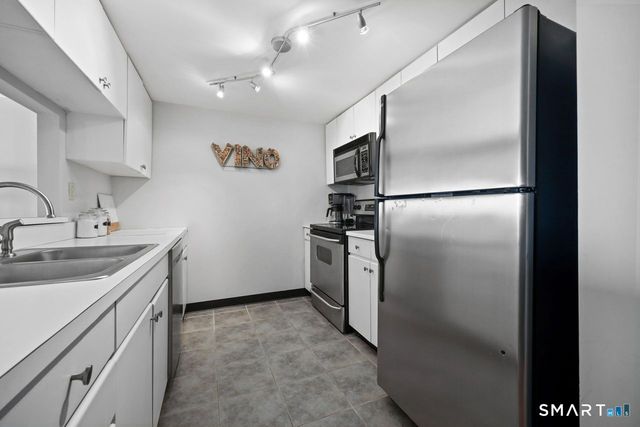 127 Greyrock Place APT 1408, Stamford, CT 06901