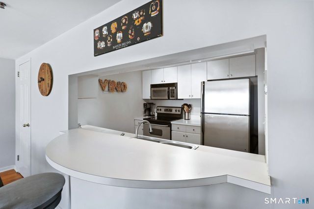 127 Greyrock Place APT 1408, Stamford, CT 06901