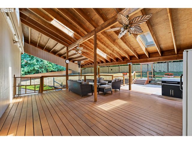 16524 S BRADLEY Rd, Oregon City, OR 97045