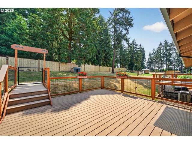 16524 S BRADLEY Rd, Oregon City, OR 97045