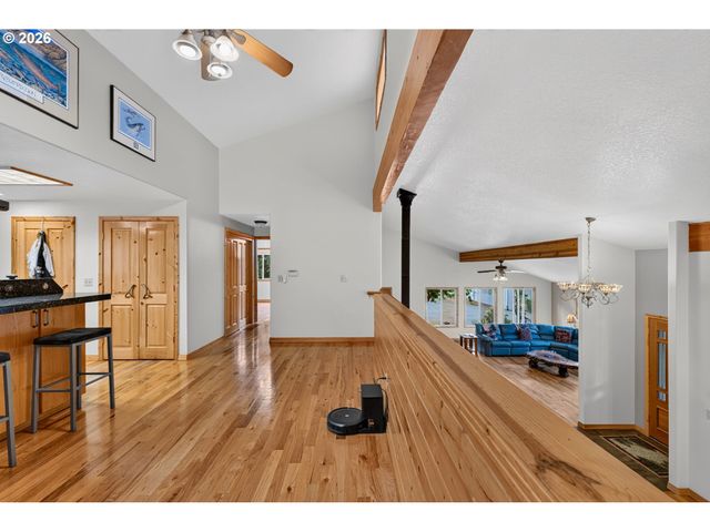 16524 S BRADLEY Rd, Oregon City, OR 97045