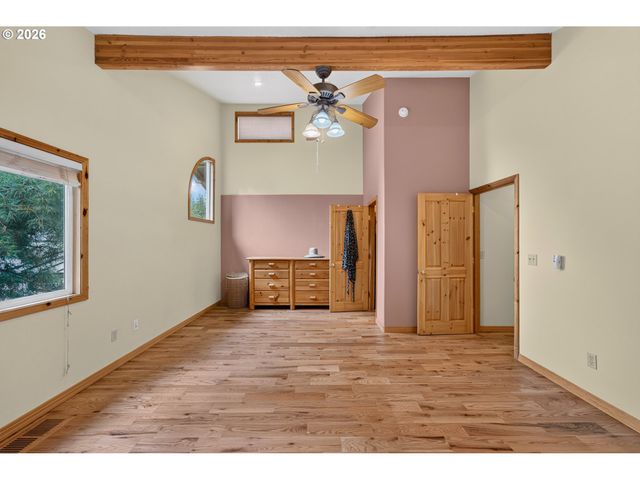 16524 S BRADLEY Rd, Oregon City, OR 97045
