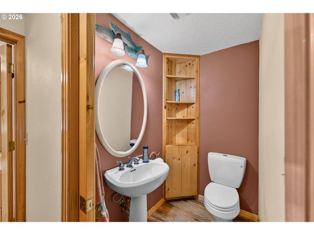 16524 S BRADLEY Rd, Oregon City, OR 97045