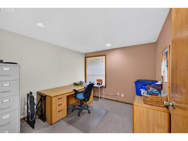 16524 S BRADLEY Rd, Oregon City, OR 97045