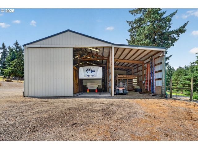 16524 S BRADLEY Rd, Oregon City, OR 97045