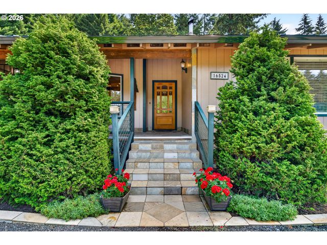 16524 S BRADLEY Rd, Oregon City, OR 97045