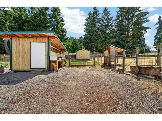 16524 S BRADLEY Rd, Oregon City, OR 97045