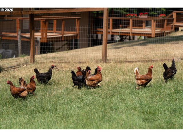 16524 S BRADLEY Rd, Oregon City, OR 97045
