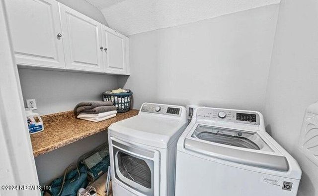 400 14TH Avenue N D, Jacksonville Beach, FL 32250