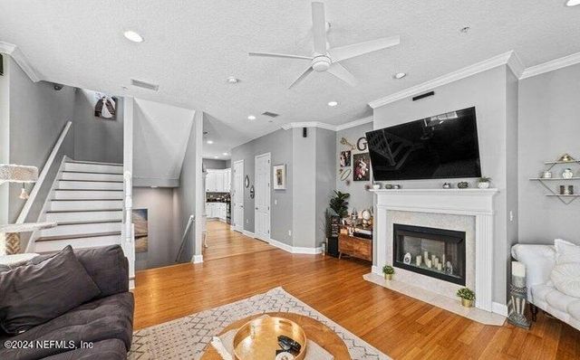 400 14TH Avenue N D, Jacksonville Beach, FL 32250