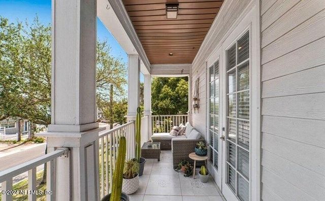 400 14TH Avenue N D, Jacksonville Beach, FL 32250