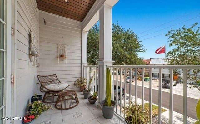 400 14TH Avenue N D, Jacksonville Beach, FL 32250