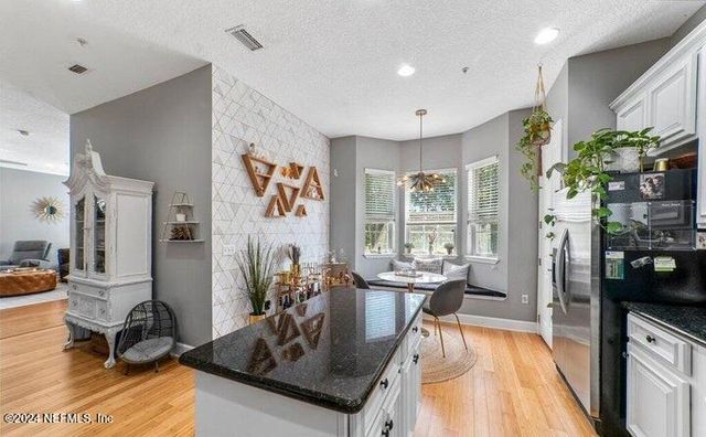 400 14TH Avenue N D, Jacksonville Beach, FL 32250