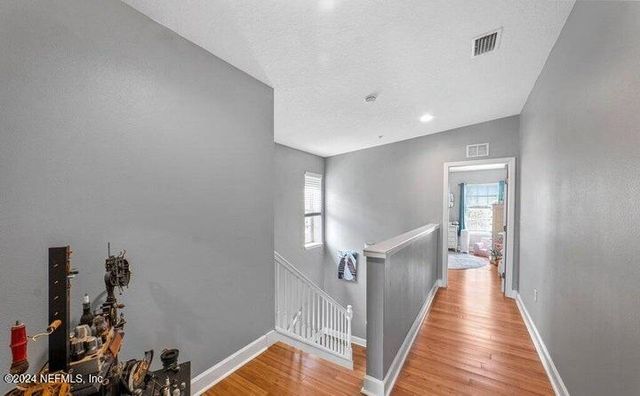 400 14TH Avenue N D, Jacksonville Beach, FL 32250