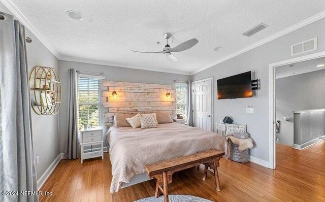 400 14TH Avenue N D, Jacksonville Beach, FL 32250