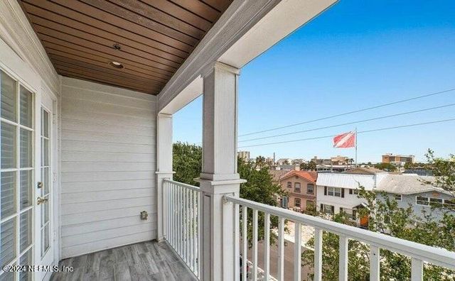 400 14TH Avenue N D, Jacksonville Beach, FL 32250