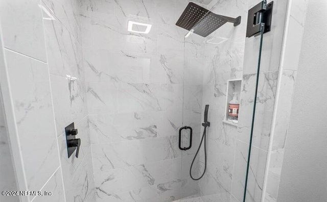 400 14TH Avenue N D, Jacksonville Beach, FL 32250