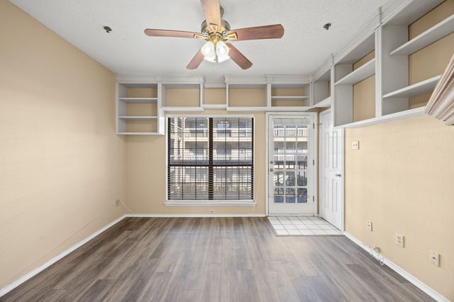 4800 W Lovers Lane 406, Dallas, TX 75209