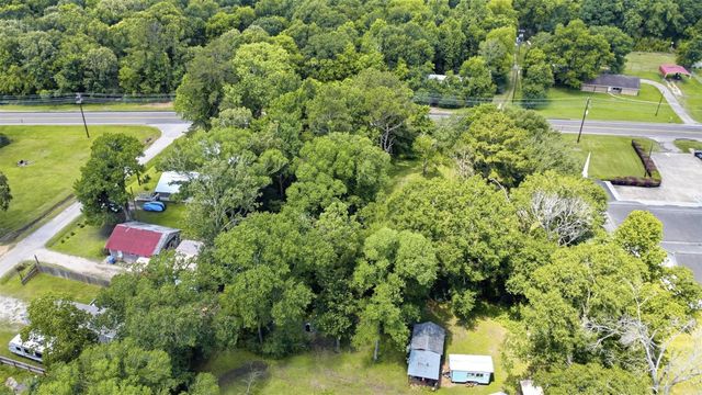 000 State Highway Loop 393, Goodrich, TX 77335