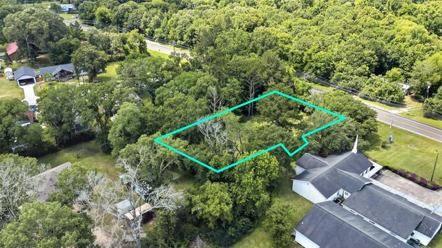 000 State Highway Loop 393, Goodrich, TX 77335