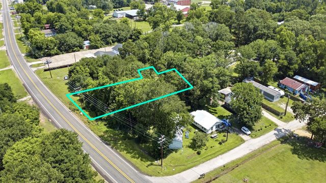 000 State Highway Loop 393, Goodrich, TX 77335