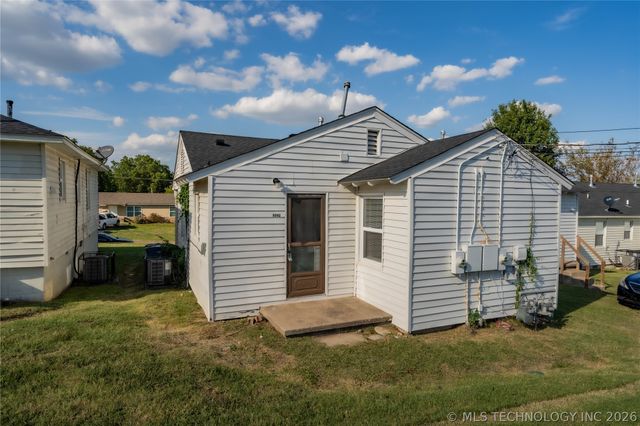 6942 E 10th Street, Tulsa, OK 74112