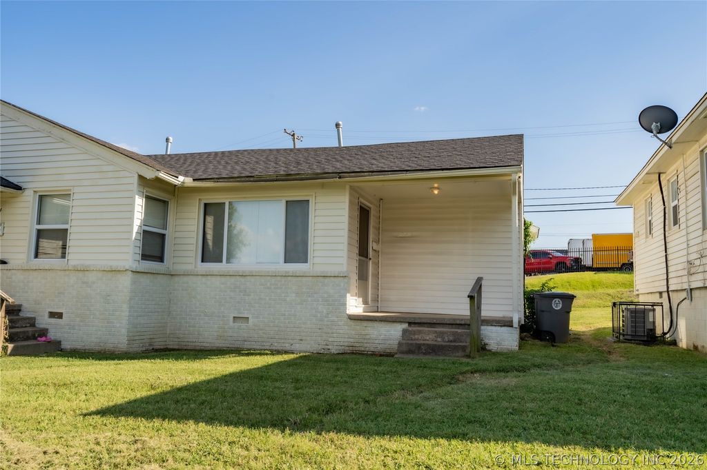 6942 E 10th Street, Tulsa, OK 74112