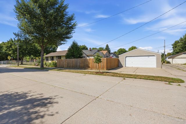 4357 33rd Avenue S, Minneapolis, MN 55406