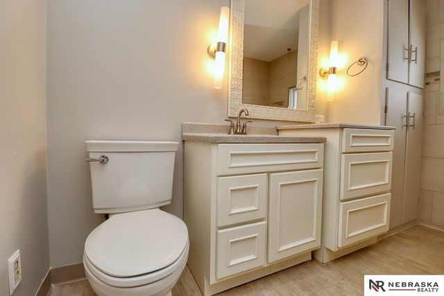 2601 Woodsdale Boulevard, Lincoln, NE 68502