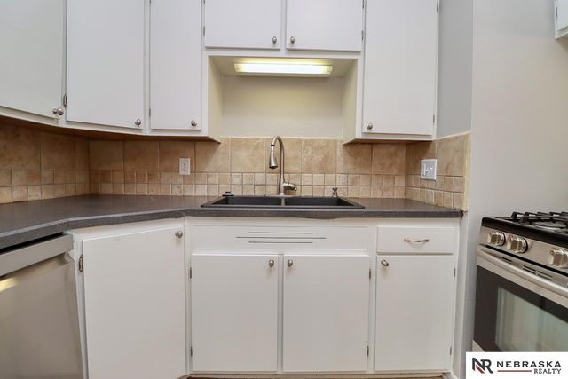 2601 Woodsdale Boulevard, Lincoln, NE 68502