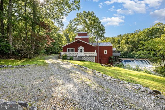 6908 S ROXBURY MILL RD, Spotsylvania, VA 22551