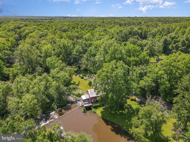6908 S ROXBURY MILL RD, Spotsylvania, VA 22551
