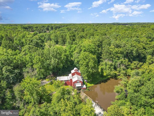 6908 S ROXBURY MILL RD, Spotsylvania, VA 22551