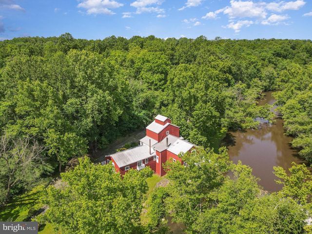 6908 S ROXBURY MILL RD, Spotsylvania, VA 22551