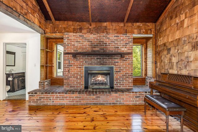 6908 S ROXBURY MILL RD, Spotsylvania, VA 22551