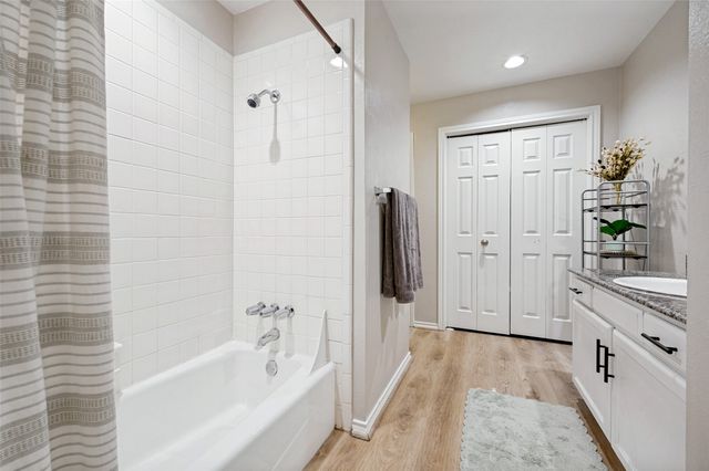 5727 Remington Park Square, Dallas, TX 75252