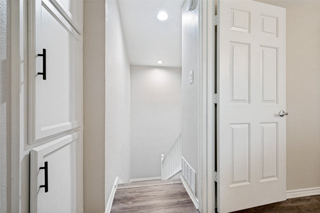 5727 Remington Park Square, Dallas, TX 75252