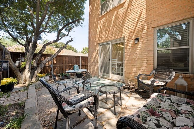 5727 Remington Park Square, Dallas, TX 75252