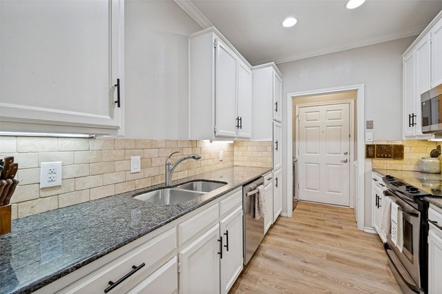 5727 Remington Park Square, Dallas, TX 75252