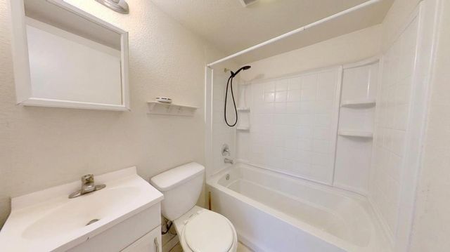 605 S Main St, Manteca, CA 95337