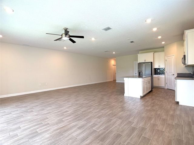 2638 CAMDEN PARK LOOP, Davenport, FL 33837