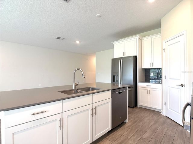 2638 CAMDEN PARK LOOP, Davenport, FL 33837