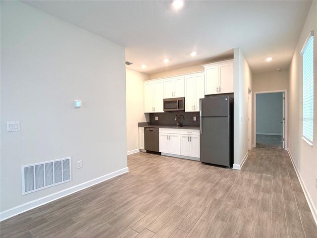 2638 CAMDEN PARK LOOP, Davenport, FL 33837