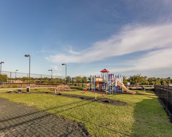 2638 CAMDEN PARK LOOP, Davenport, FL 33837